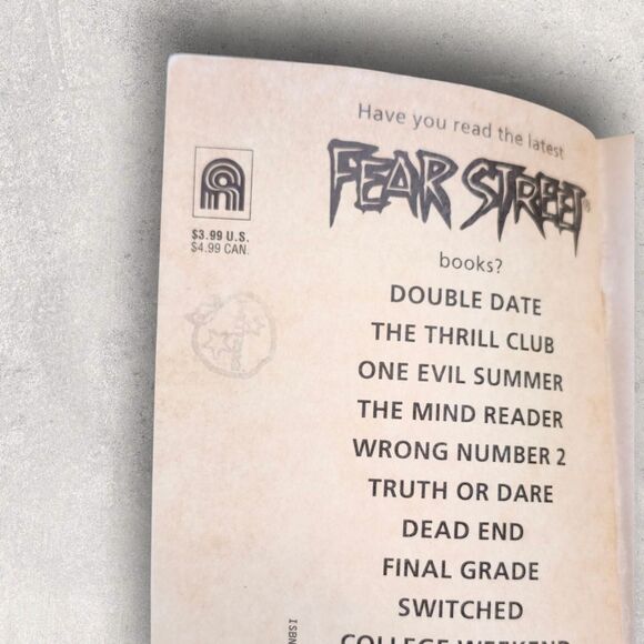 Fear Street RL Stine The Face Vintage 1996 YA Horror Thriller Halloween Read - Picture 5 of 6